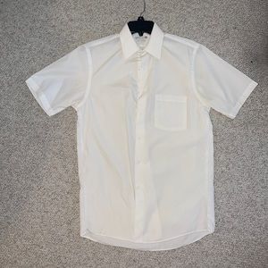 Van Heusen short sleeve dress shirt. White. Size 14 1/2.